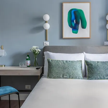 Отель Numa Linea