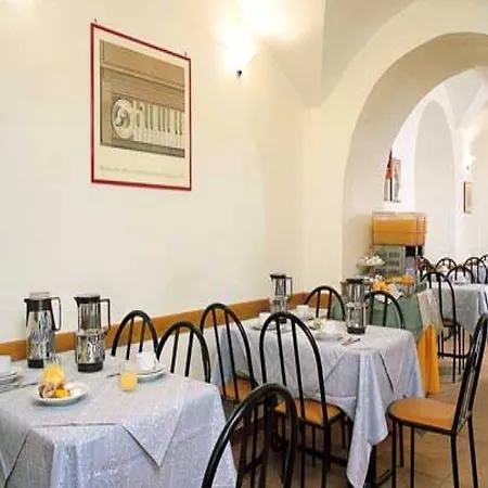 Отель Numa Linea Рим