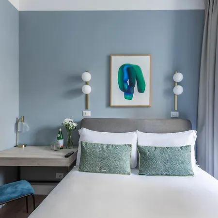 Numa Linea Aparthotel 3*