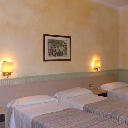 Numa Linea 3* Rome