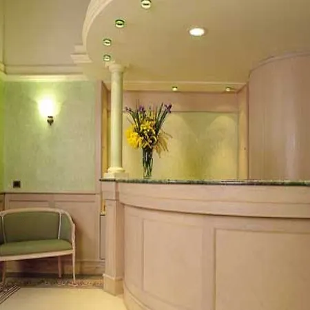 Numa Linea Aparthotel Rome