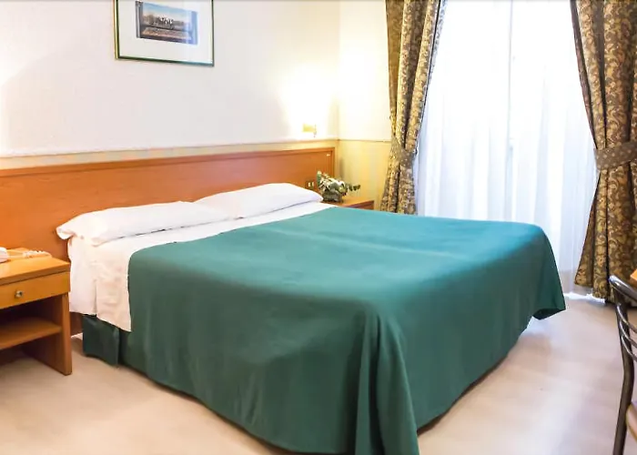 Room00 Santa Maria Maggiore Отель 3*